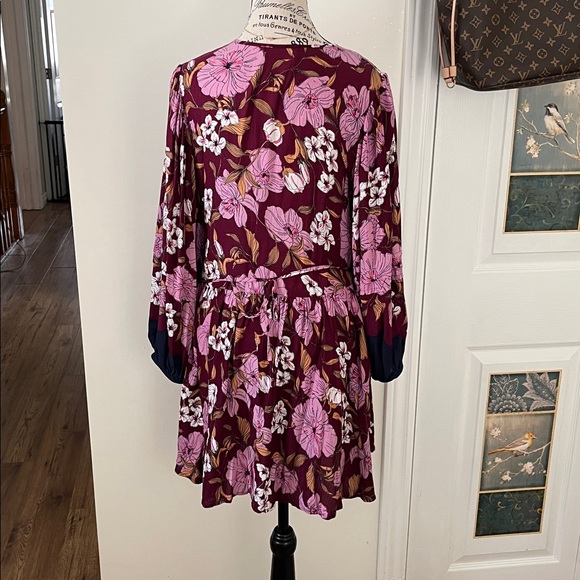 Chic Floral Long Sleeve Dress in Burgundy and Pink - Picture 4 of 14